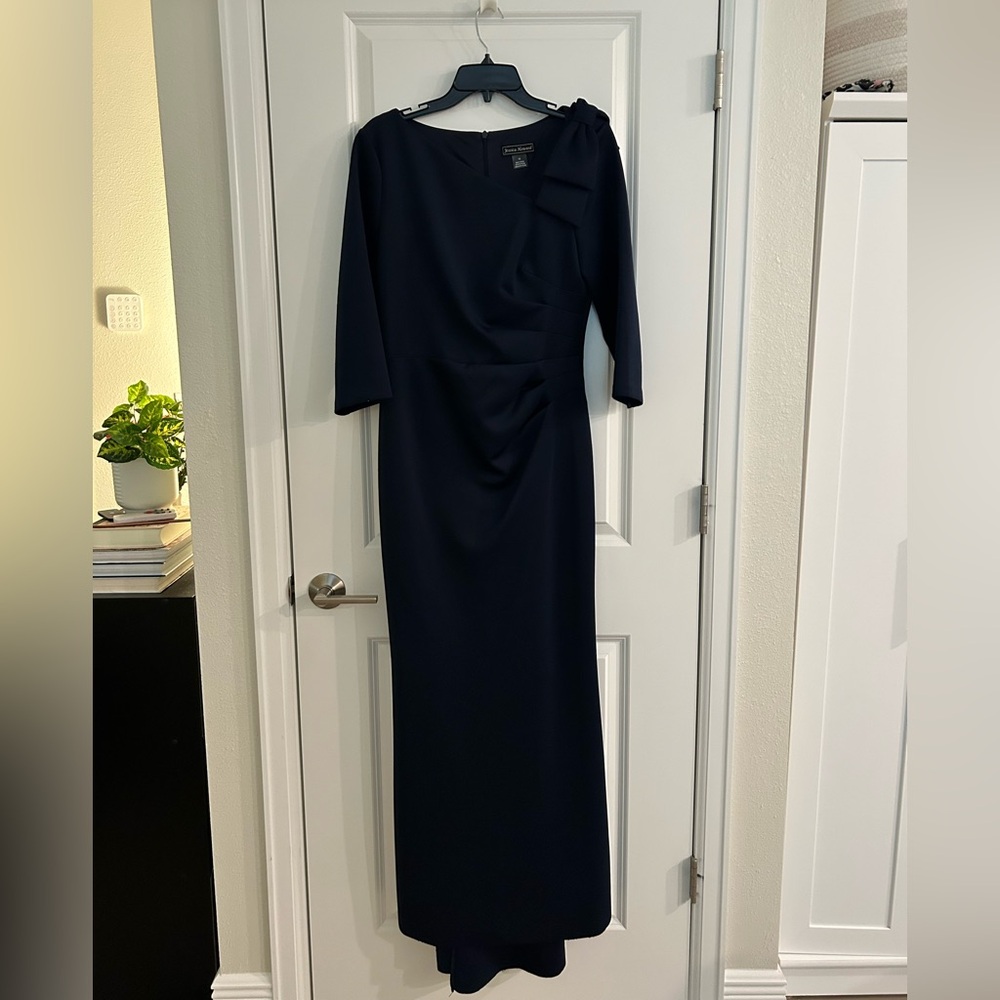 Jessica Howard Navy Blue Long Sleeve Formal Dress